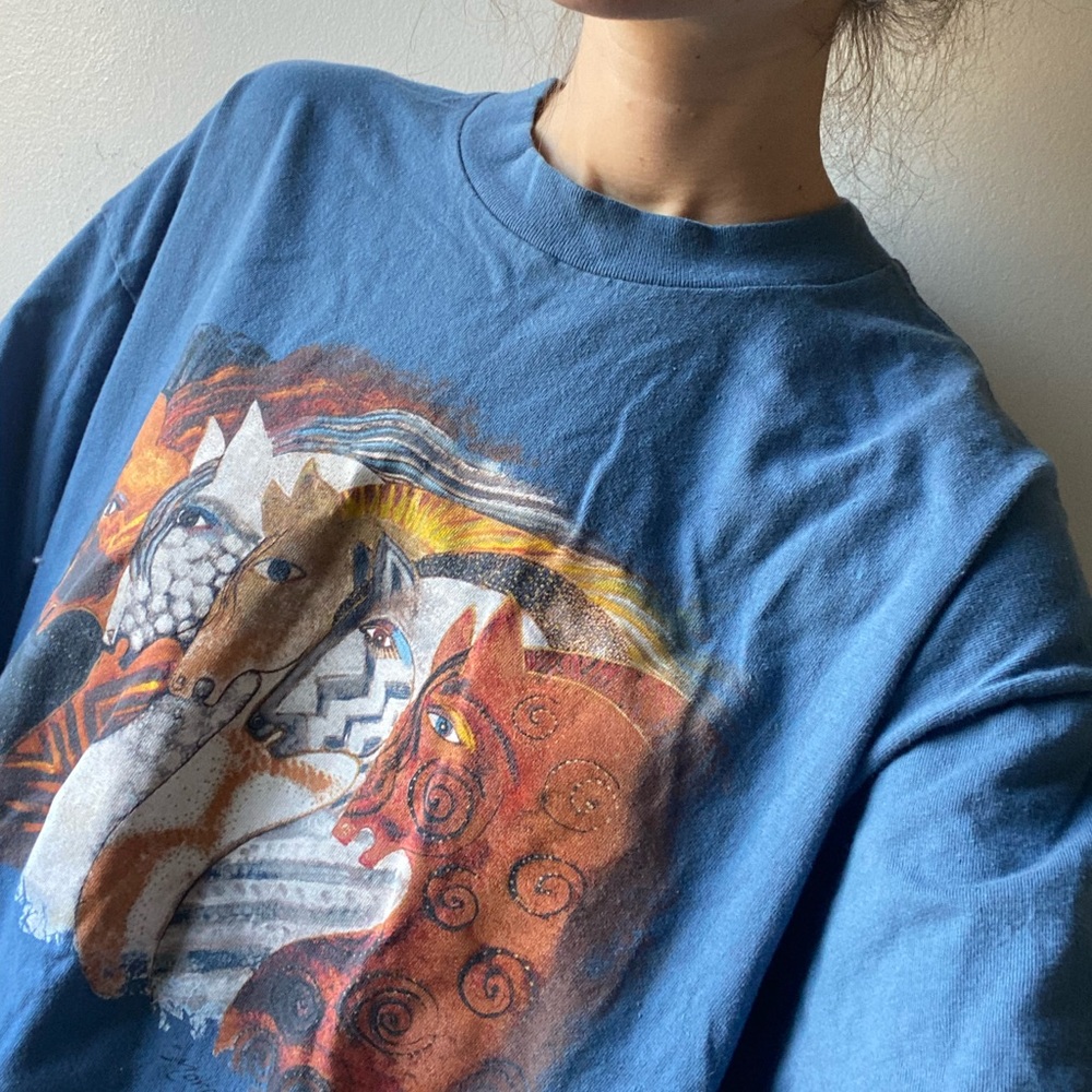 BLUE ‘WILD HORSES’ TEE